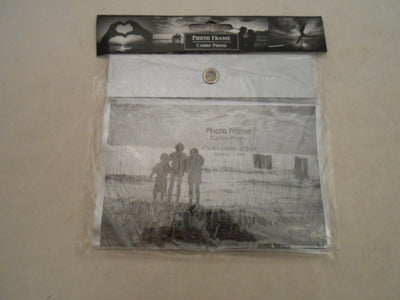 4" X 6"4 PACK PLASTIC HANGING FRAMES